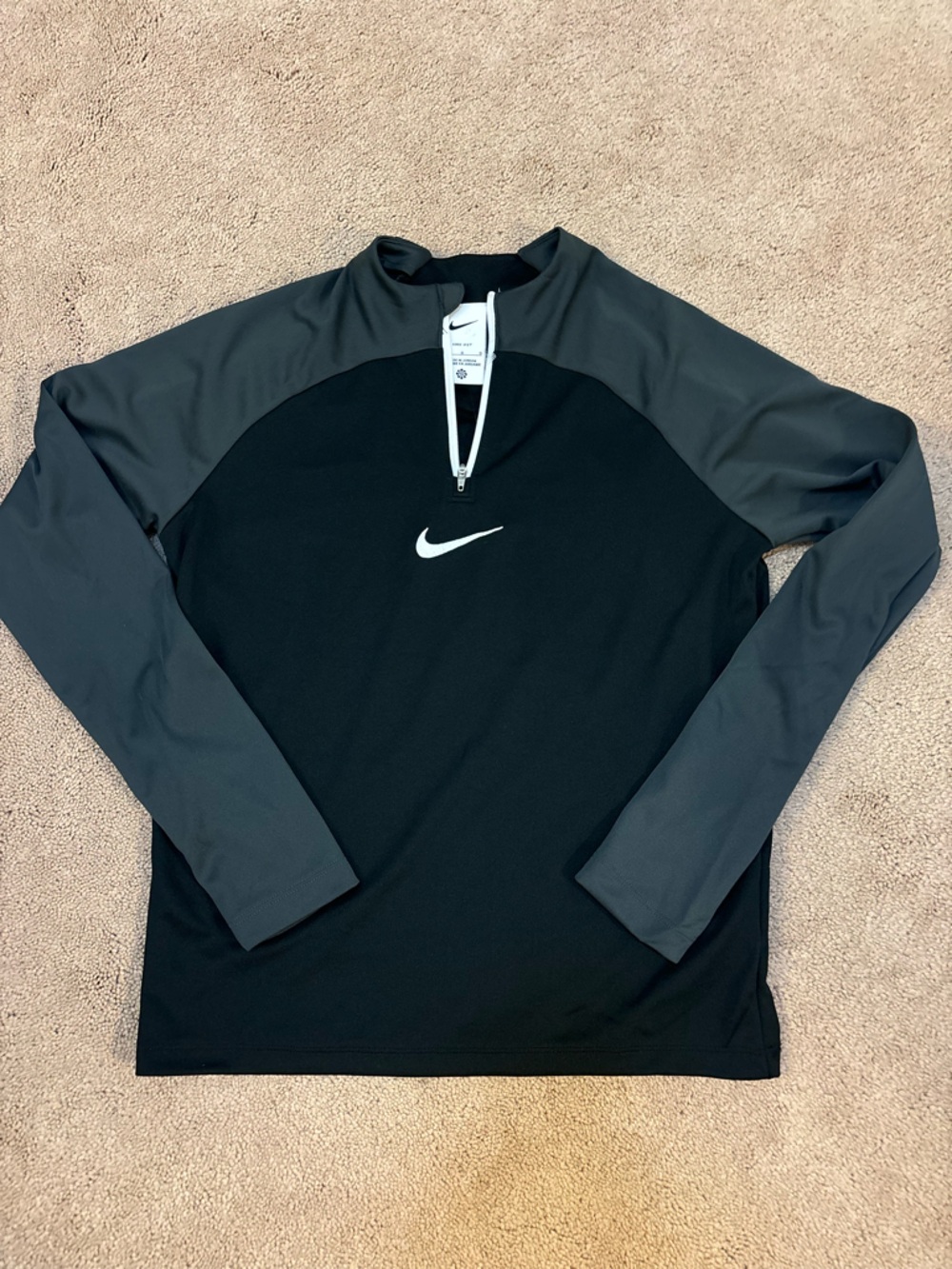 Nike dri-fit quarter zip